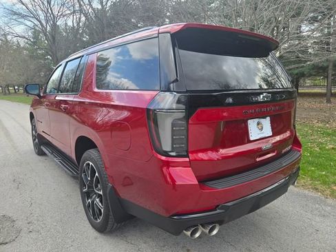 New 2026 Chevrolet Suburban RST w/ Comfort Package AWD/4WD image 3