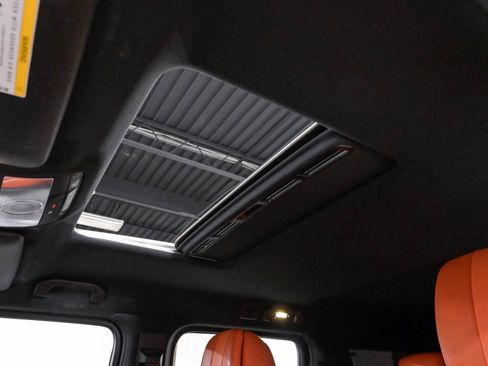 Used 2019 Mercedes-Benz G 550 image 12