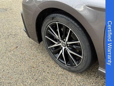 Used 2023 Toyota Camry SE FWD image 10