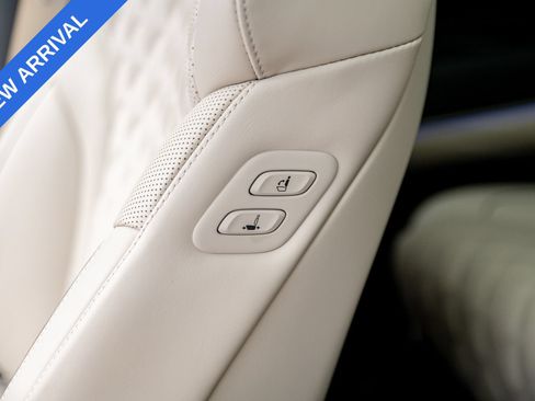 Used 2024 Genesis GV80 3.5T w/ Prestige Package AWD/4WD image 19