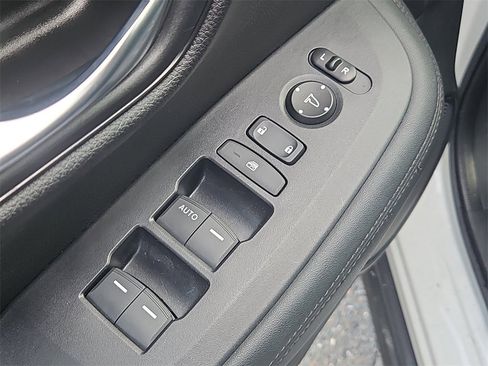 Certified 2024 Honda HR-V LX image 21