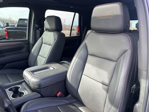 Used 2024 Chevrolet Tahoe High Country image 17