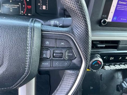 Used 2024 Toyota Tacoma SR5 AWD/4WD image 12