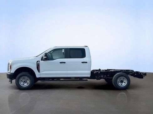 New 2026 Ford F250 XL w/ Snow Plow Prep Package AWD/4WD image 3