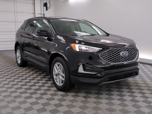 Used 2024 Ford Edge SEL AWD/4WD image 3