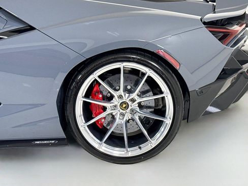 Used 2024 Lamborghini Revuelto AWD/4WD image 36
