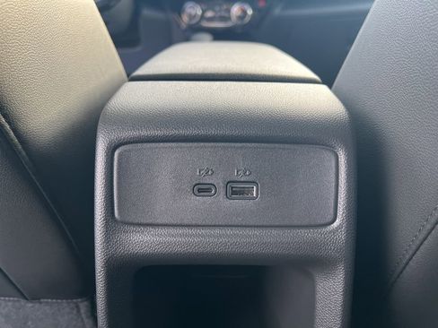 New 2026 Chevrolet Trax RS w/ Sunroof Package image 25