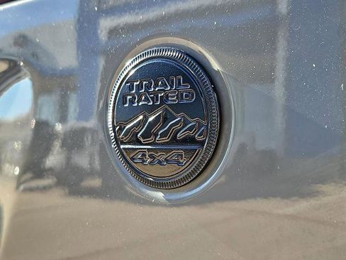 Used 2021 Jeep Wrangler Unlimited Sahara image 28