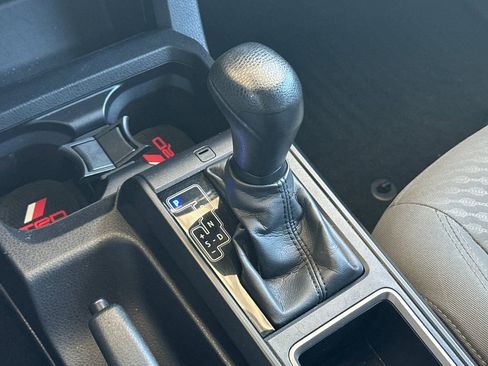 Used 2022 Toyota Tacoma SR w/ SR Convenience Package image 27