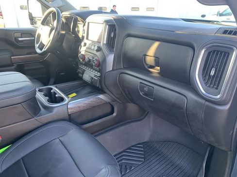 Certified 2023 Chevrolet Silverado 2500 LTZ w/ LTZ Premium Package image 31