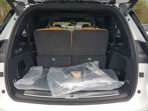 New 2025 Jeep Grand Cherokee L Summit image 10