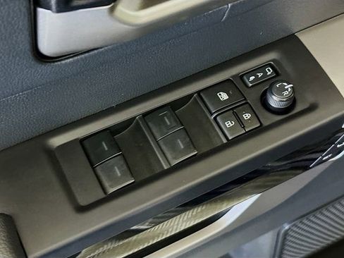Used 2024 Toyota Tundra Limited AWD/4WD image 20