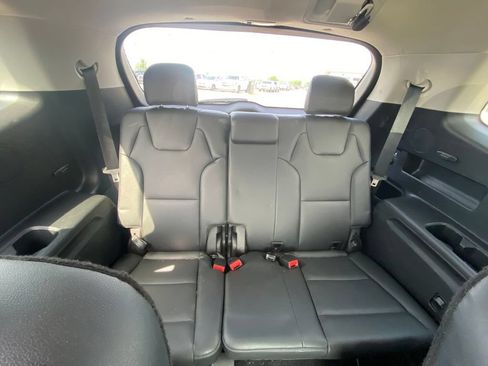 Used 2023 Kia Telluride EX w/ EX Captain's Chair Package FWD image 16