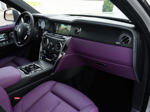 Used 2024 Rolls-Royce Cullinan AWD/4WD image 15