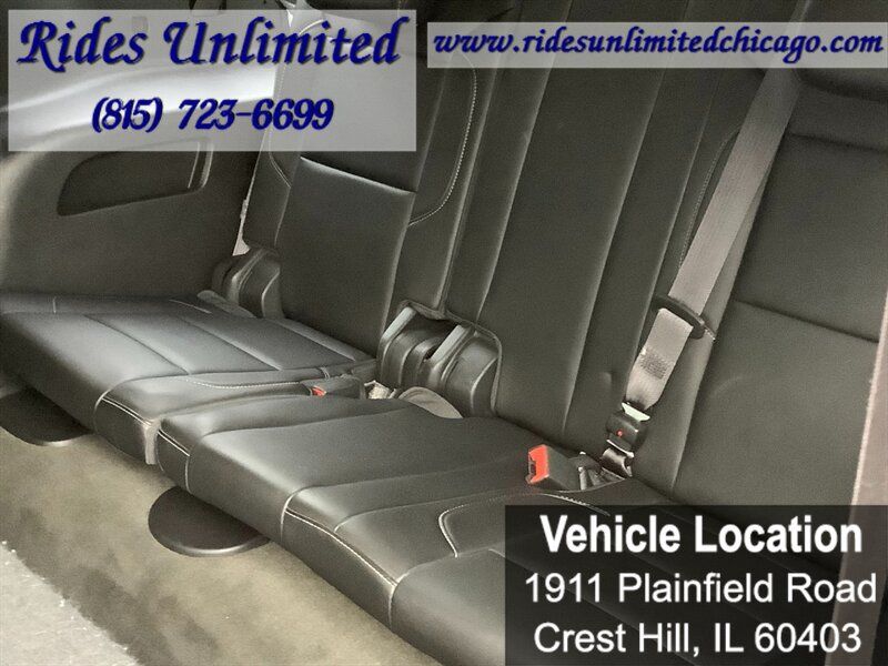 Used 2015 Chevrolet Suburban LT w/ Luxury Package AWD/4WD image 30