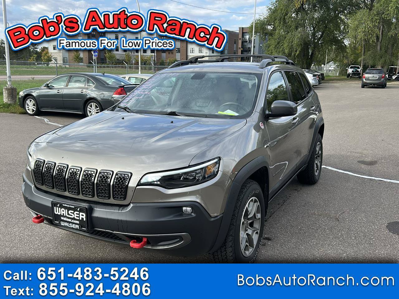 Used 2020 Jeep Cherokee Trailhawk w/ Cold Weather Group AWD/4WD image 1