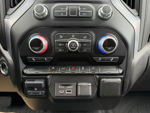 Used 2021 GMC Sierra 1500 SLT AWD/4WD image 20