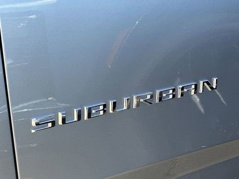 New 2025 Chevrolet Suburban Premier AWD/4WD image 31