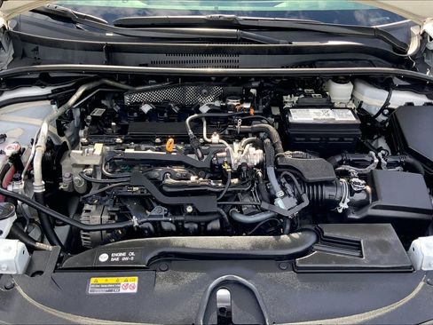 Used 2024 Toyota Corolla LE FWD image 31