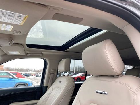 Used 2022 Ford Expedition Max Platinum image 18
