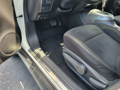 Used 2012 Nissan Juke SV w/ Chrome Pkg FWD image 19