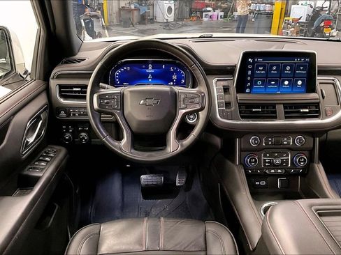 Used 2024 Chevrolet Tahoe RST w/ RST Performance Edition AWD/4WD image 4