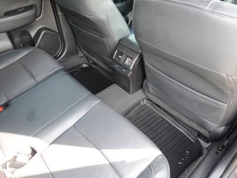 Used 2015 Subaru Outback 3.6R Limited image 25