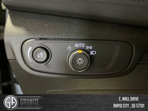 Used 2025 Chevrolet TrailBlazer LT w/ Convenience Package AWD/4WD image 30