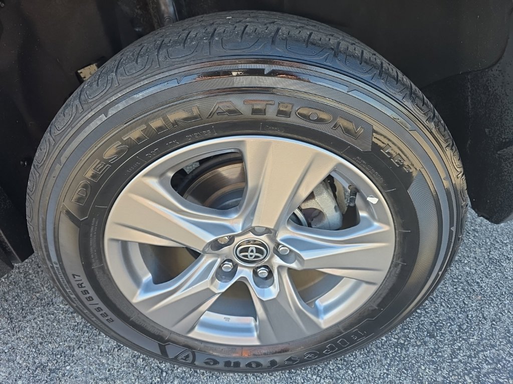 Certified 2024 Toyota RAV4 XLE w/ Convenience Package AWD/4WD image 8