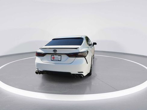Used 2018 Toyota Camry SE FWD image 7