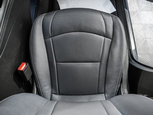 Used 2020 Buick Enclave Essence image 32