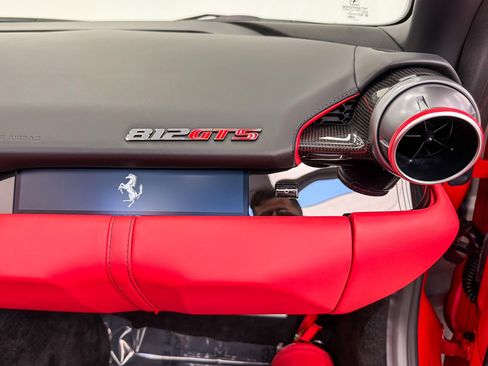 Used 2023 Ferrari 812 GTS RWD image 25