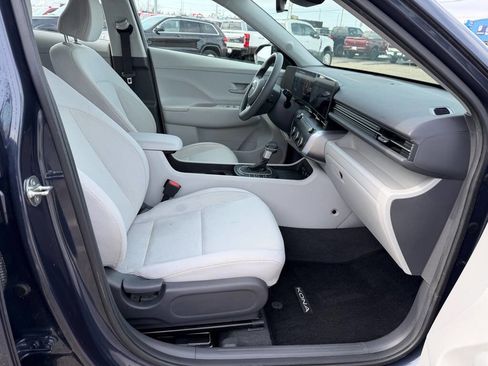 Used 2024 Hyundai Kona SE image 45