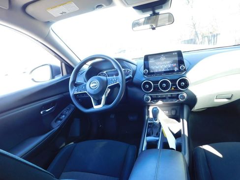 Used 2024 Nissan Sentra SV image 6