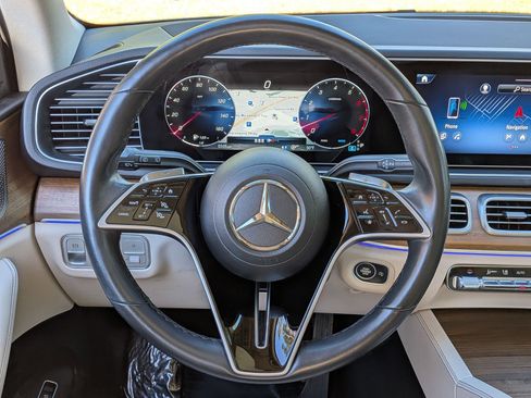 Certified 2024 Mercedes-Benz GLE 450 4MATIC image 19