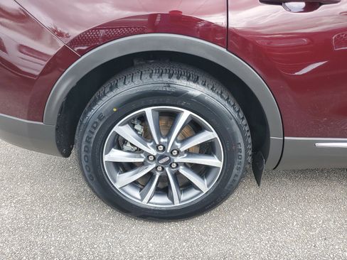 Used 2021 Lincoln Nautilus FWD image 7