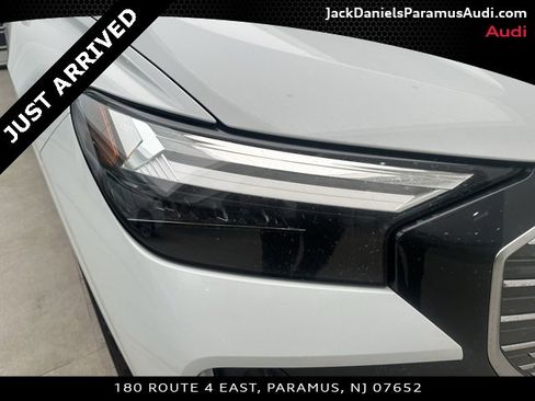 Used 2026 Audi Q4 e-tron Premium w/ Convenience Package image 7