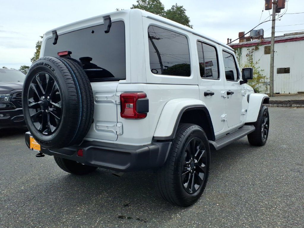 Certified 2025 Jeep Wrangler Unlimited Sahara AWD/4WD image 19