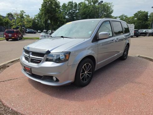 Used 2019 Dodge Grand Caravan GT FWD image 1