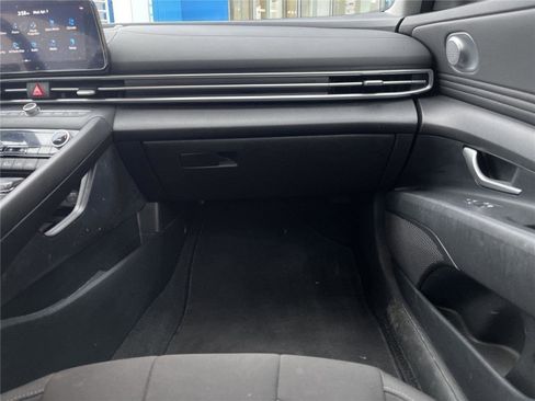 Used 2023 Hyundai Elantra SEL w/ Convenience Package FWD image 30