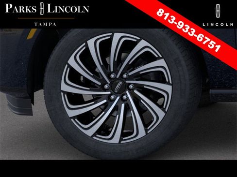 New 2025 Lincoln Navigator Black Label image 42