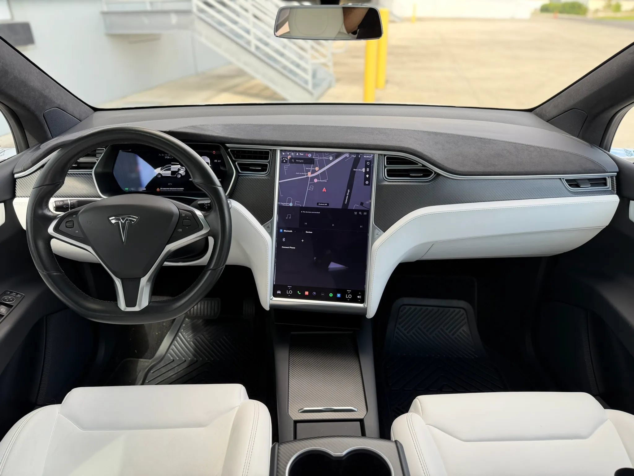 Used 2017 Tesla Model X 75D AWD/4WD image 18