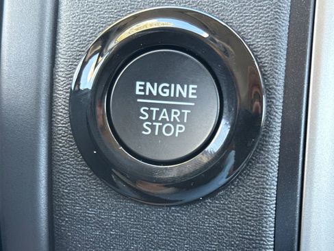 New 2026 Ford Expedition Active image 24