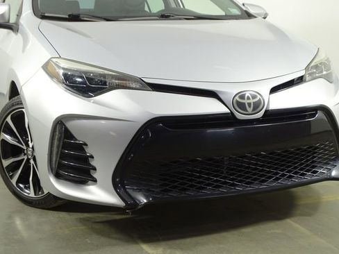 Used 2017 Toyota Corolla SE image 38