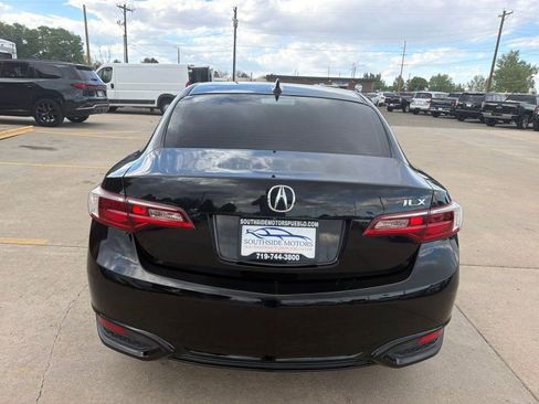 Used 2017 Acura ILX FWD image 5