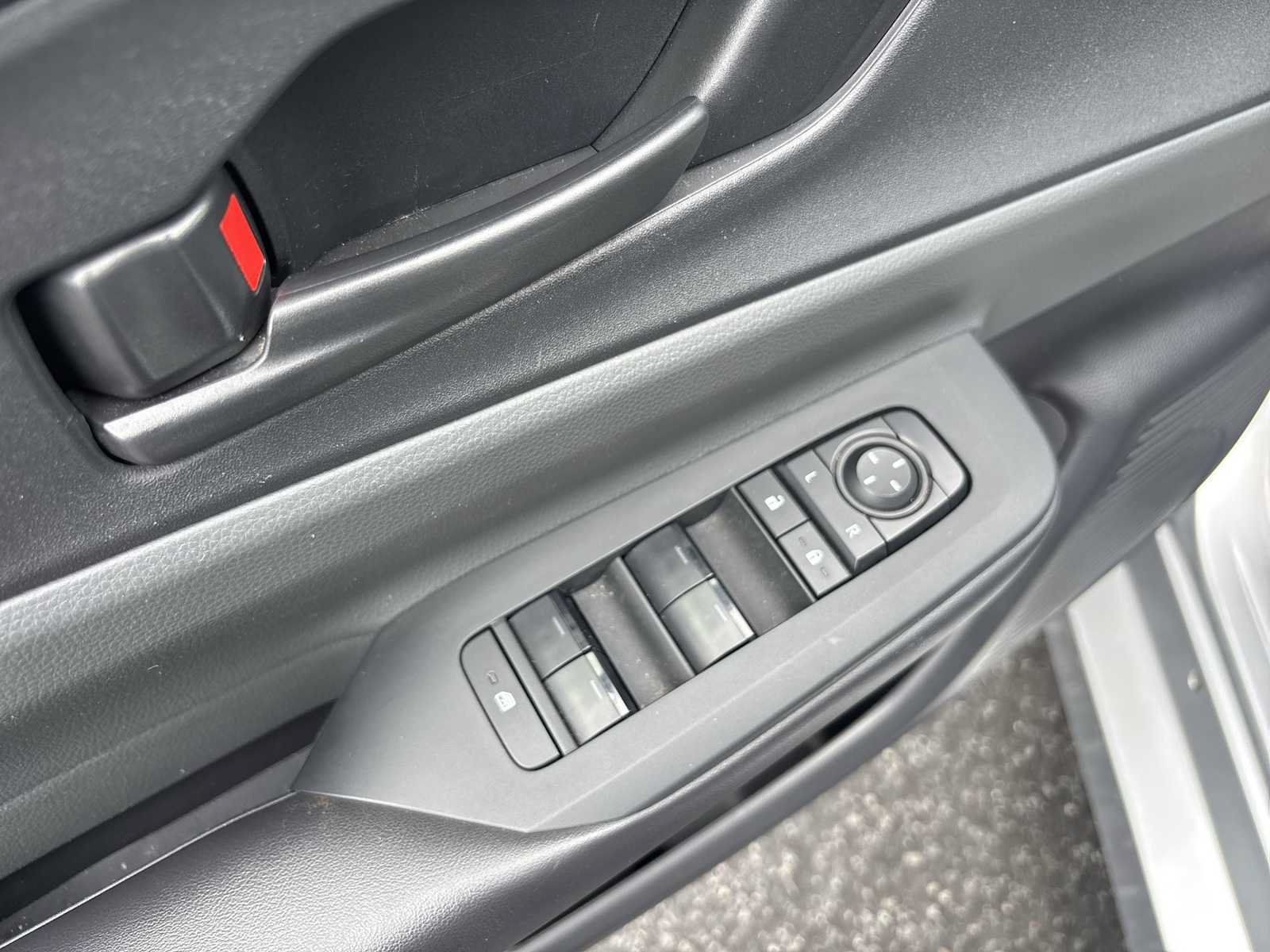 Used 2024 Toyota Prius LE FWD image 14