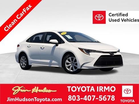Used 2024 Toyota Corolla LE FWD image 1