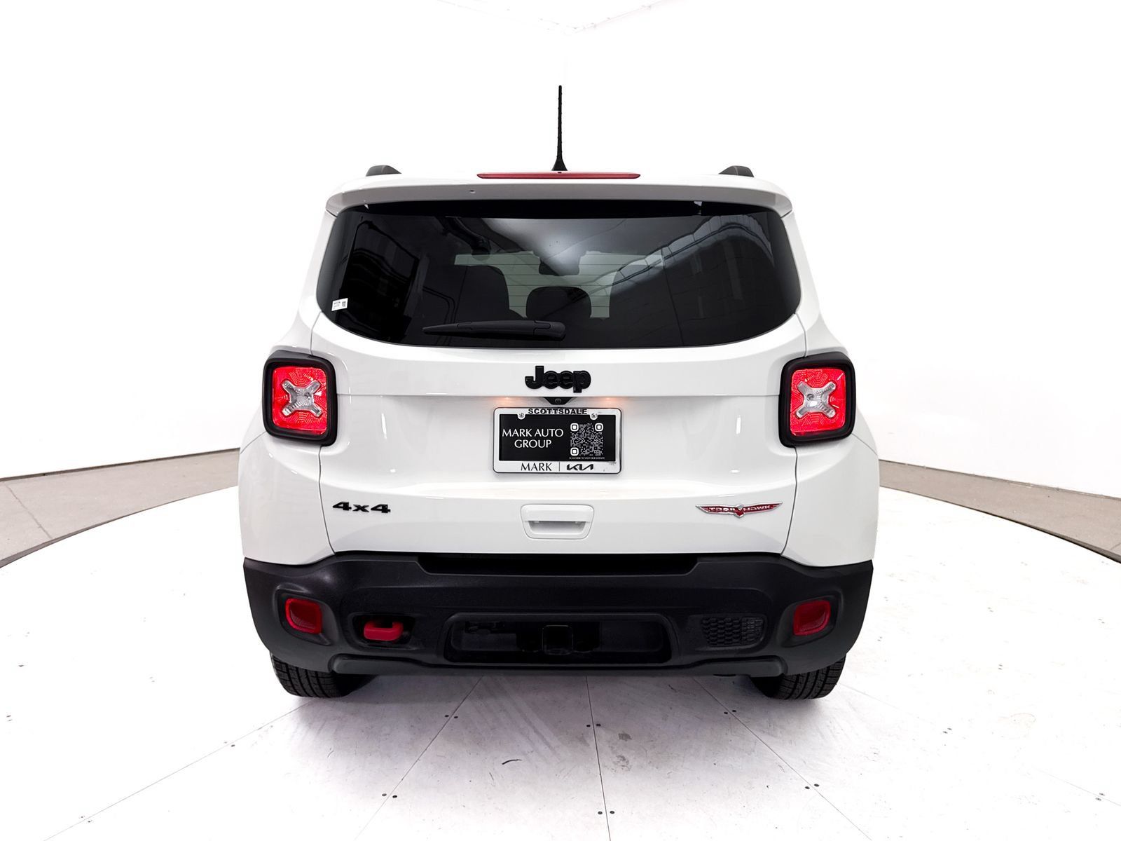 Used 2023 Jeep Renegade Trailhawk w/ Trailhawk Elite Group AWD/4WD image 18