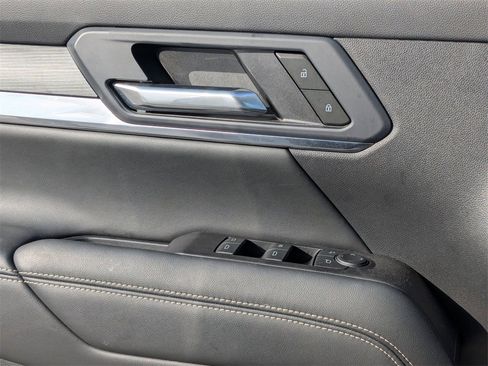 Used 2025 GMC Terrain Elevation image 14