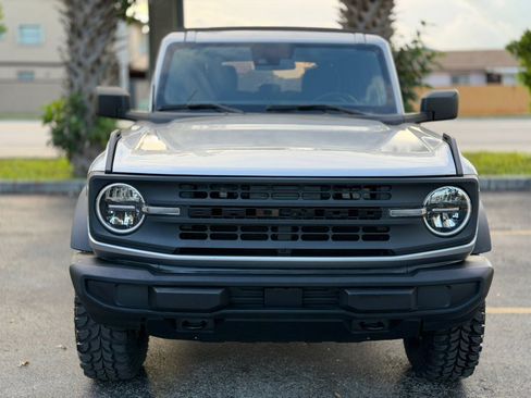 Used 2023 Ford Bronco 4-Door AWD/4WD image 2